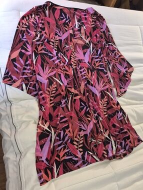 Susan Graver  Vibrant Pink & Red Leaf-Print Stretch Top